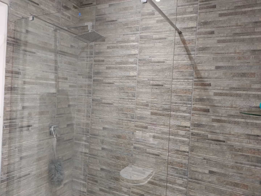 To Let 3 Bedroom Property for Rent in Randhart Gauteng