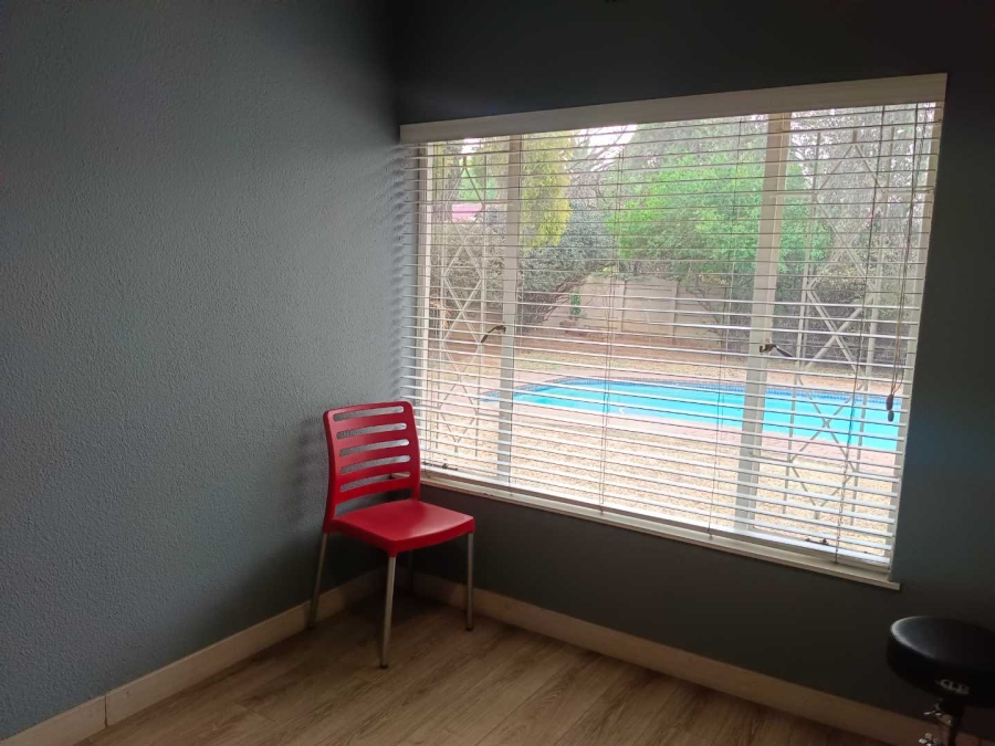 To Let 3 Bedroom Property for Rent in Randhart Gauteng