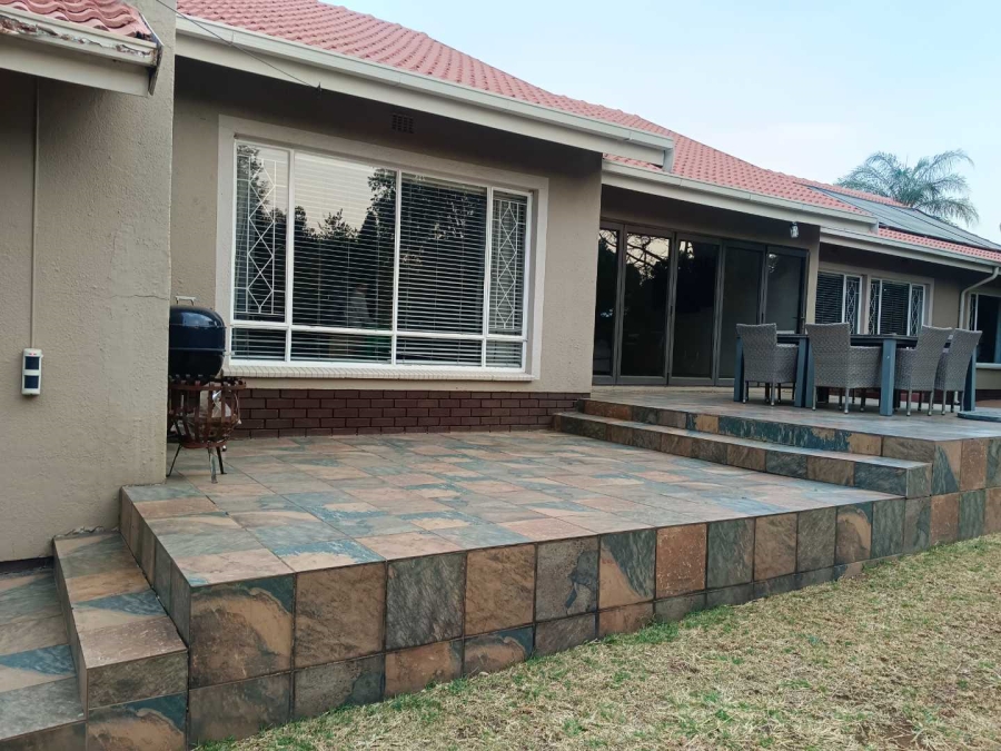 To Let 3 Bedroom Property for Rent in Randhart Gauteng