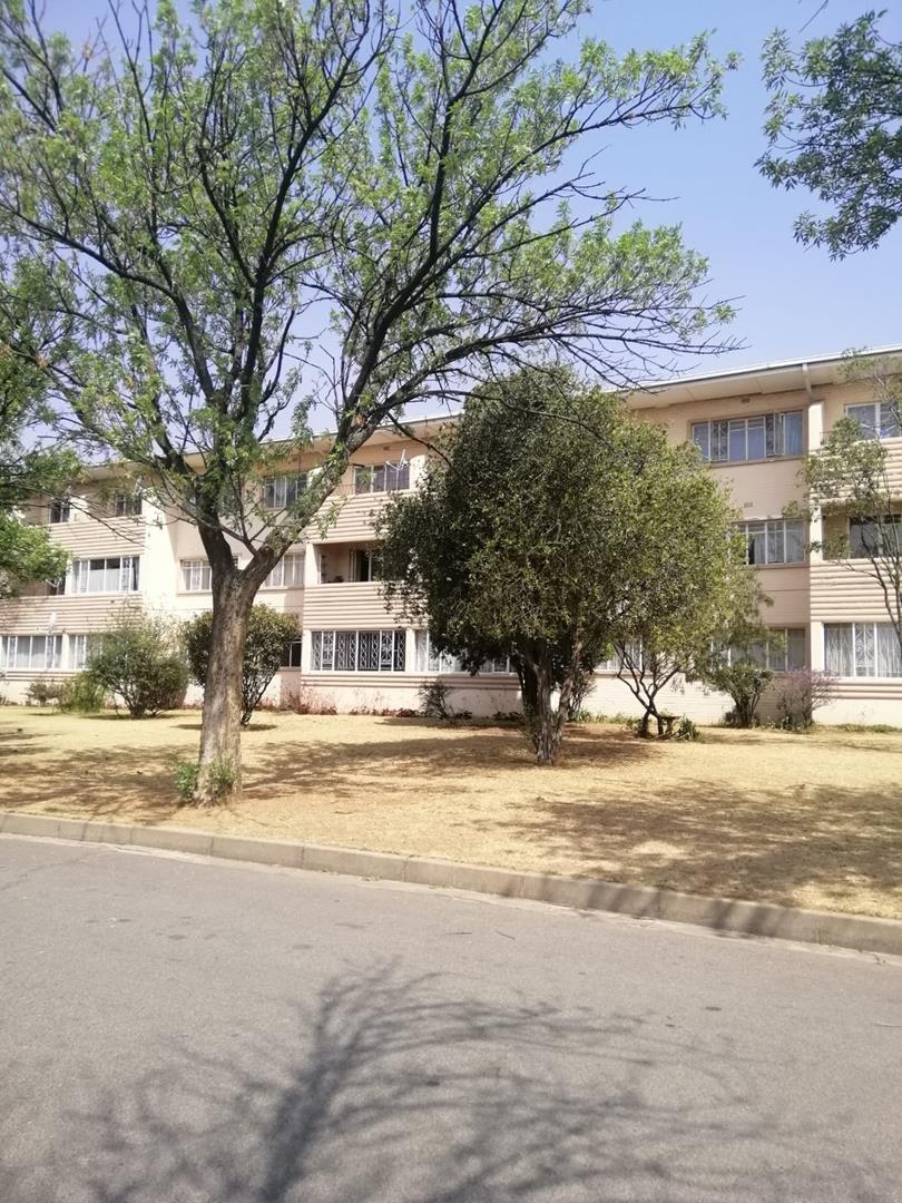 To Let 1 Bedroom Property for Rent in Lambton Gauteng