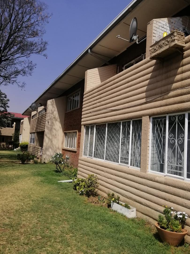 To Let 1 Bedroom Property for Rent in Lambton Gauteng
