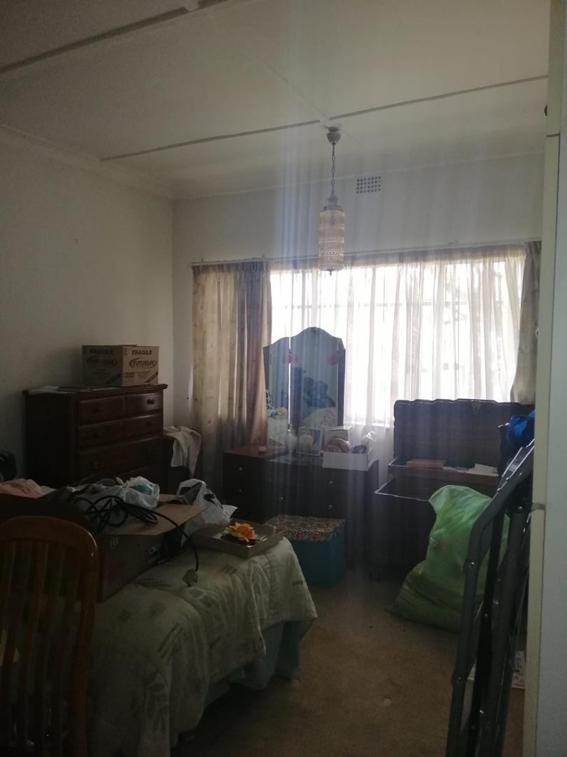 To Let 1 Bedroom Property for Rent in Lambton Gauteng