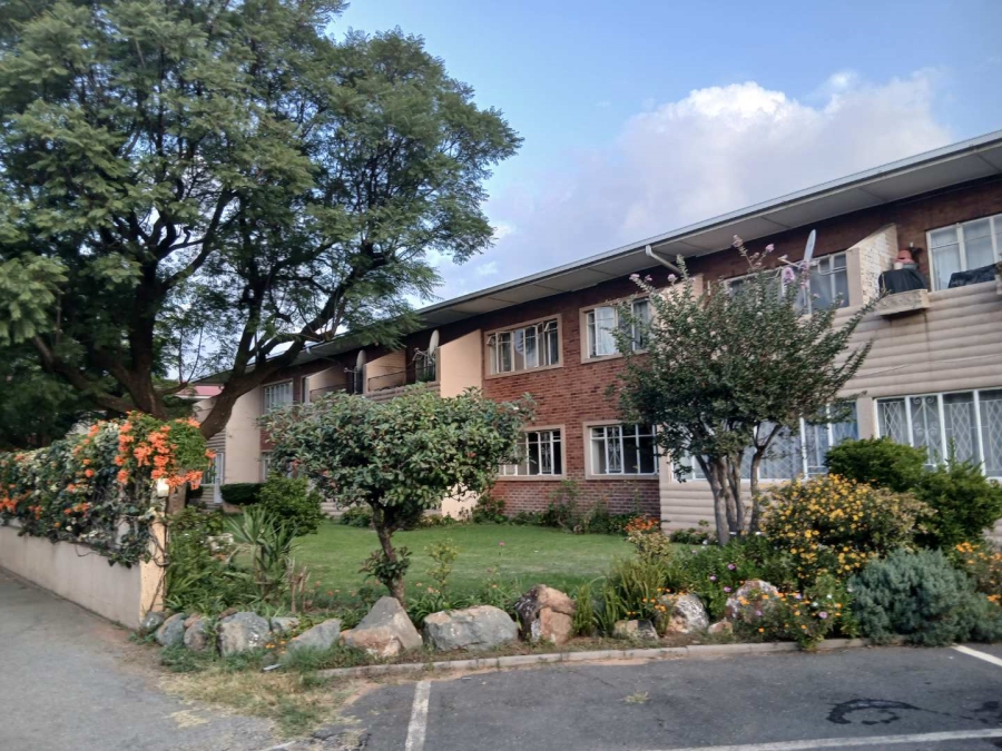 To Let 1 Bedroom Property for Rent in Lambton Gauteng
