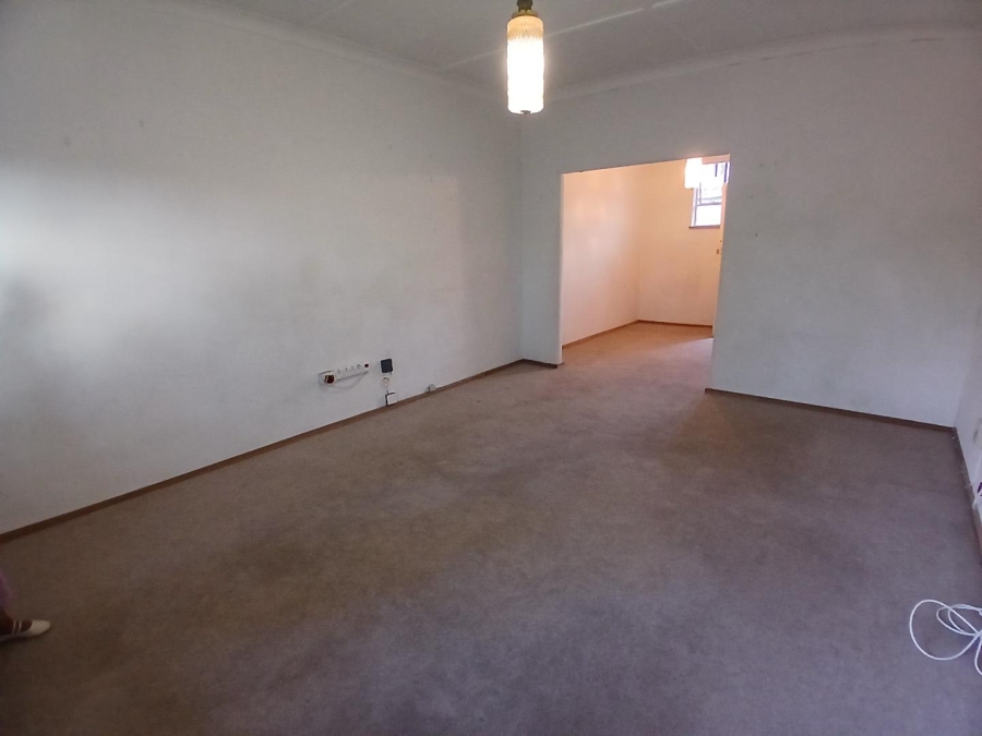 To Let 1 Bedroom Property for Rent in Lambton Gauteng