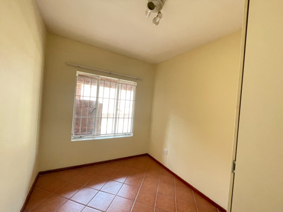 To Let 2 Bedroom Property for Rent in Terenure Gauteng