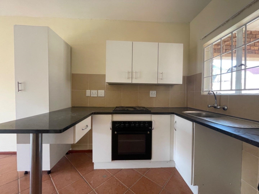 To Let 2 Bedroom Property for Rent in Terenure Gauteng
