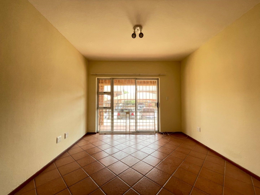To Let 2 Bedroom Property for Rent in Terenure Gauteng