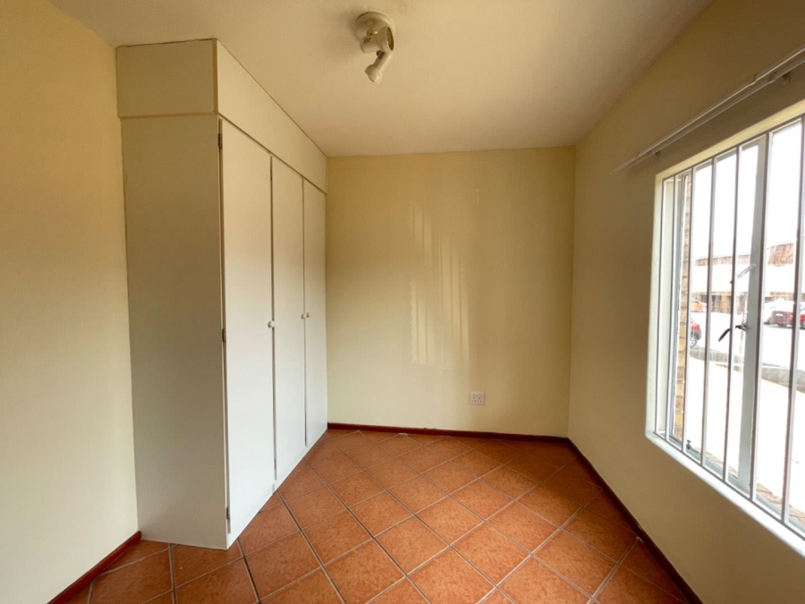 To Let 2 Bedroom Property for Rent in Terenure Gauteng