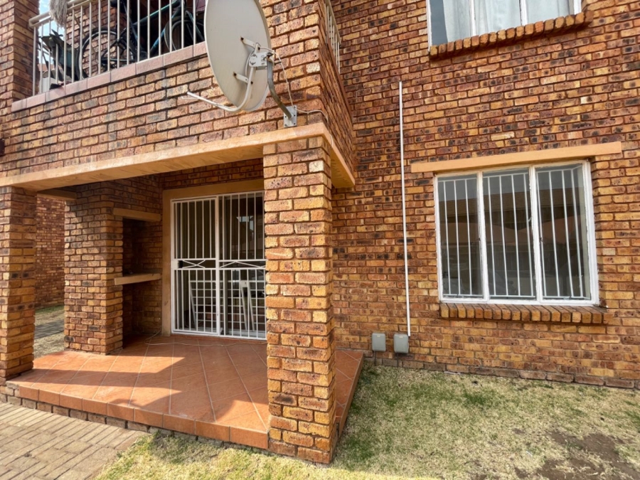 To Let 2 Bedroom Property for Rent in Terenure Gauteng