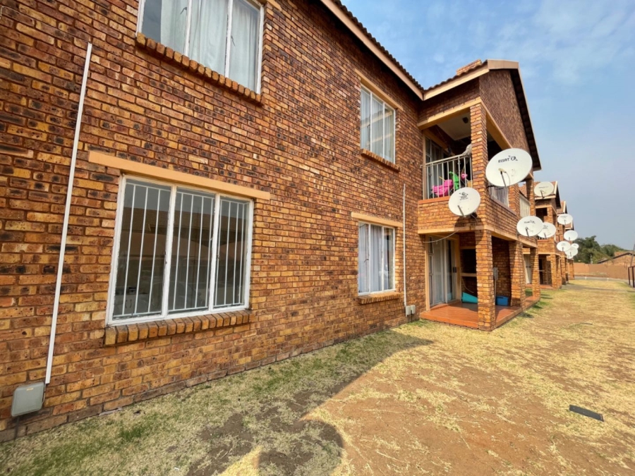 To Let 2 Bedroom Property for Rent in Terenure Gauteng