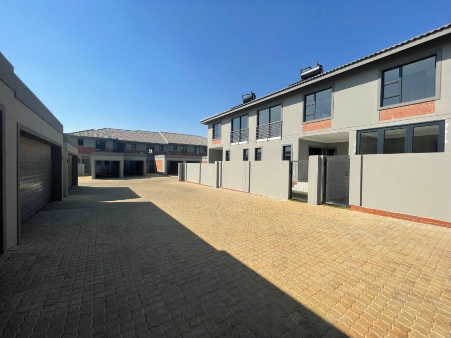3 Bedroom Property for Sale in Pomona Gauteng