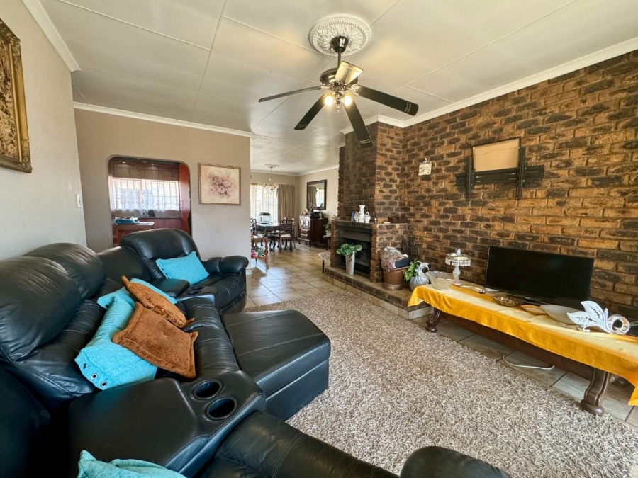 To Let 3 Bedroom Property for Rent in Henley on Klip Gauteng