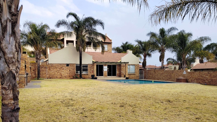 2 Bedroom Property for Sale in Celtisdal Gauteng