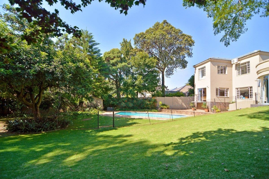 6 Bedroom Property for Sale in Glenhazel Gauteng
