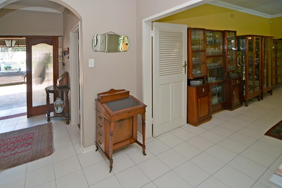 6 Bedroom Property for Sale in Glenhazel Gauteng