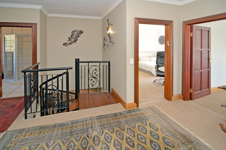 6 Bedroom Property for Sale in Glenhazel Gauteng