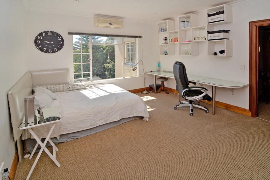 6 Bedroom Property for Sale in Glenhazel Gauteng