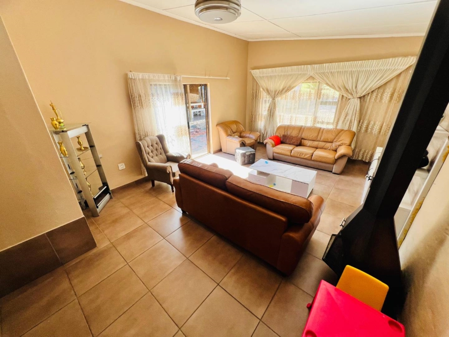 4 Bedroom Property for Sale in Mountain View Gauteng
