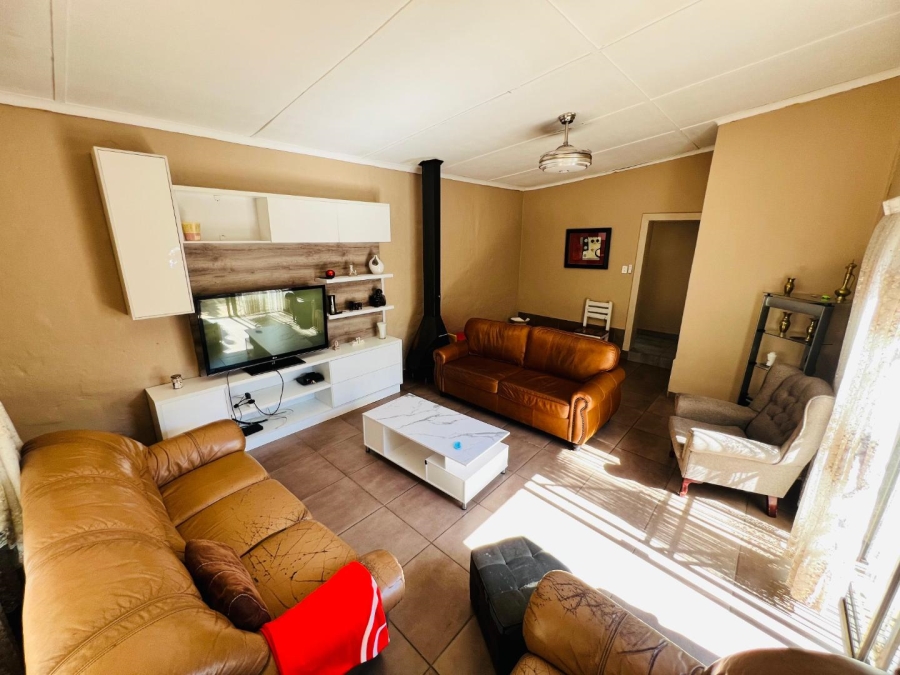 4 Bedroom Property for Sale in Mountain View Gauteng