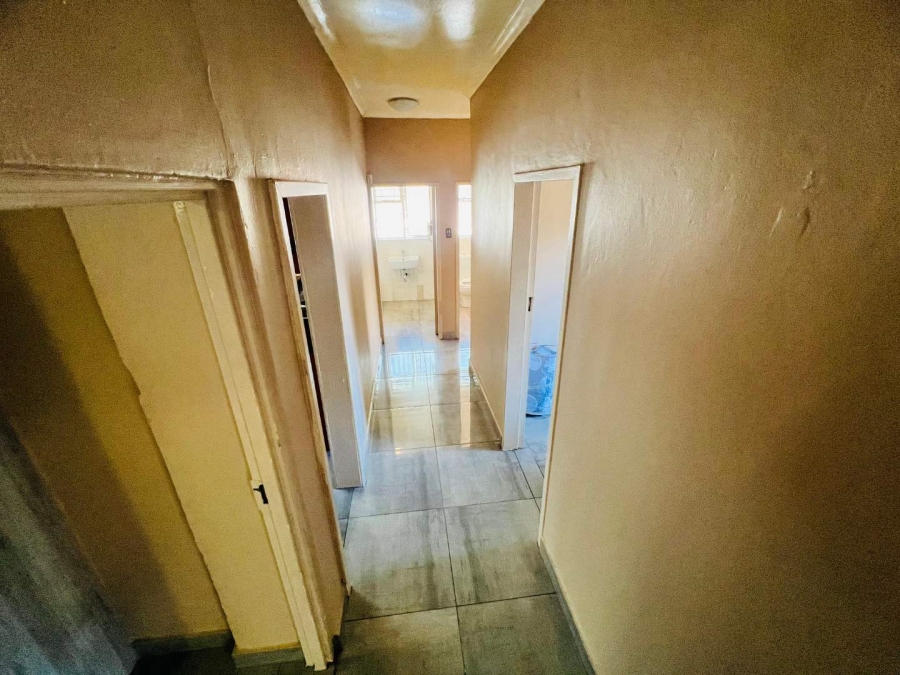 4 Bedroom Property for Sale in Mountain View Gauteng