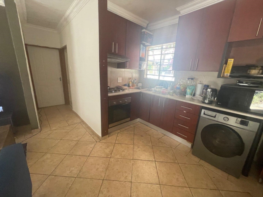 2 Bedroom Property for Sale in Glen Marais Gauteng