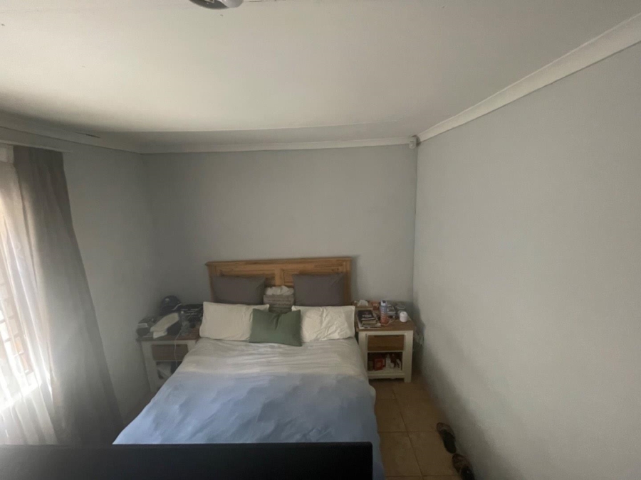 2 Bedroom Property for Sale in Glen Marais Gauteng