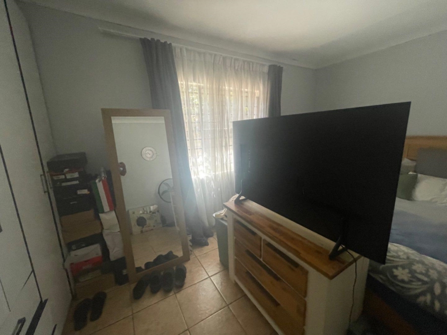 2 Bedroom Property for Sale in Glen Marais Gauteng
