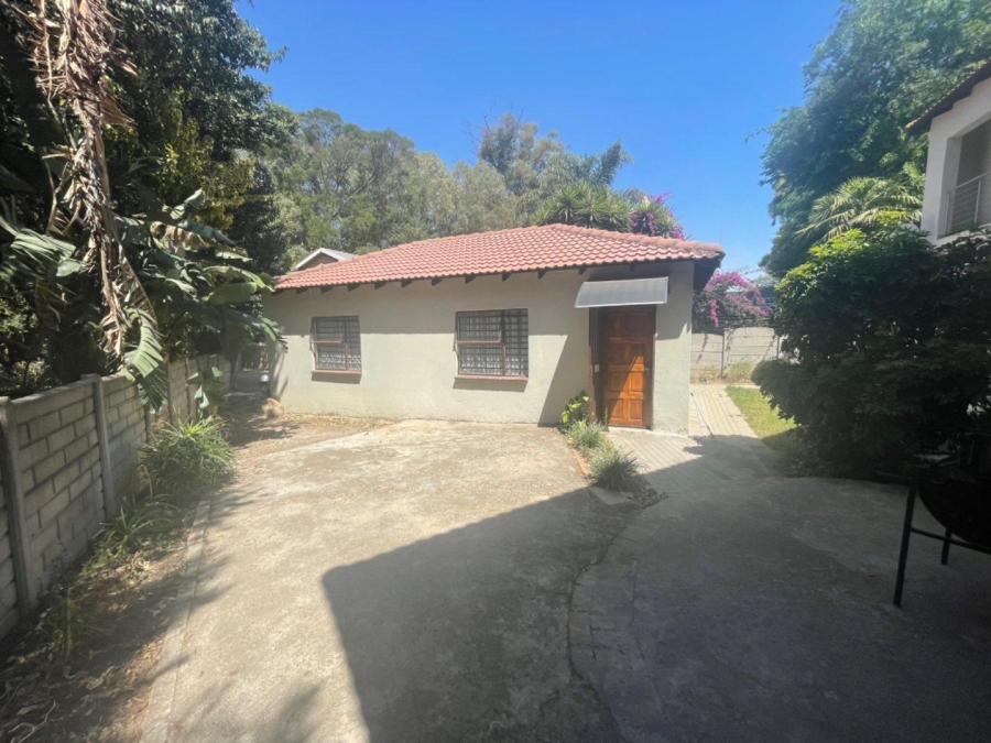 2 Bedroom Property for Sale in Glen Marais Gauteng