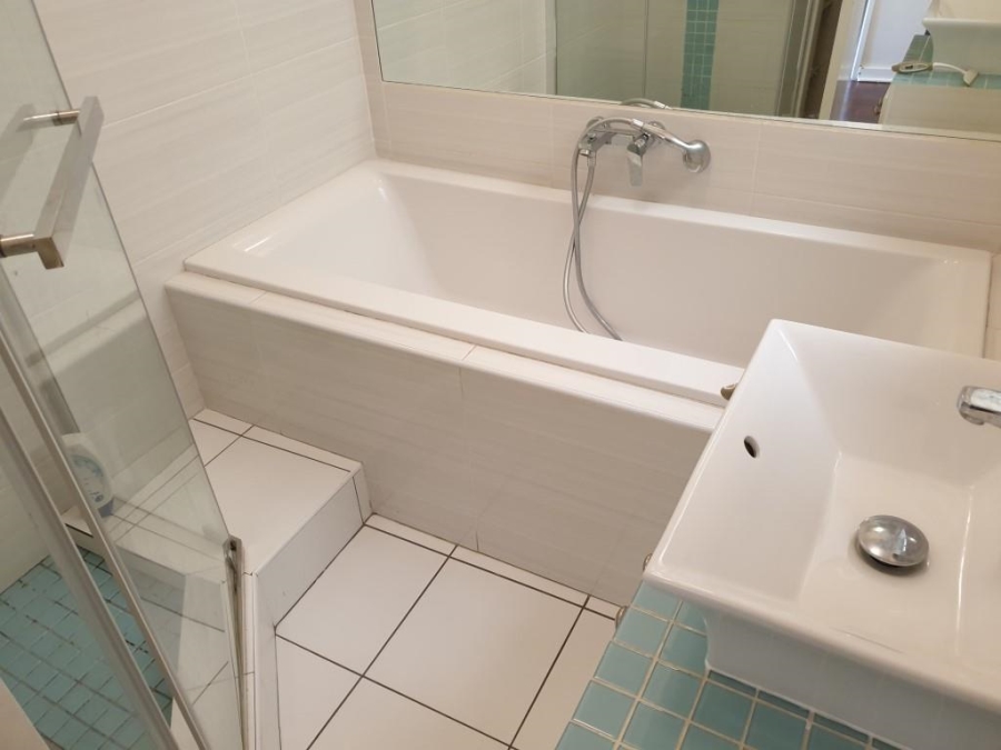 1 Bedroom Property for Sale in Rosebank Gauteng