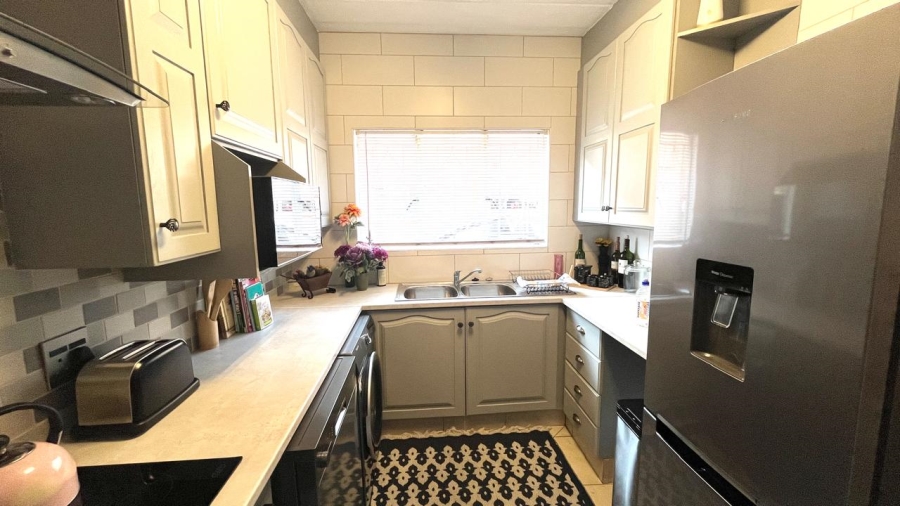 To Let 3 Bedroom Property for Rent in Verwoerdpark Gauteng