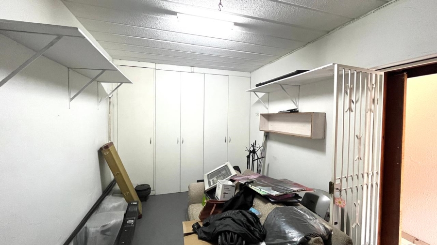 To Let 3 Bedroom Property for Rent in Verwoerdpark Gauteng