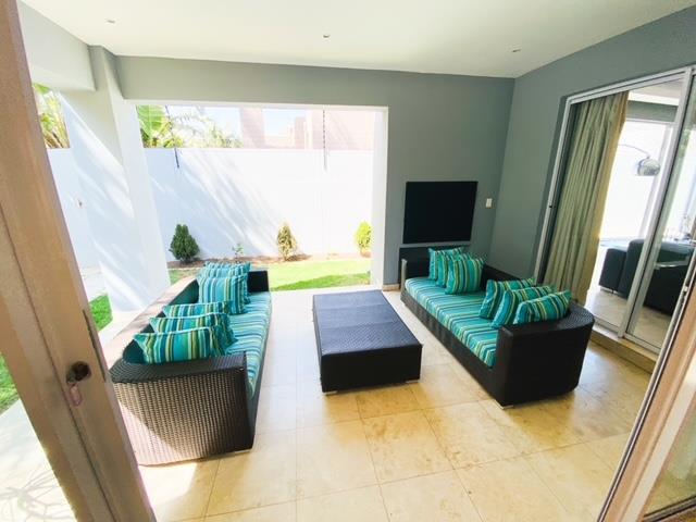 To Let 4 Bedroom Property for Rent in Sandown Gauteng