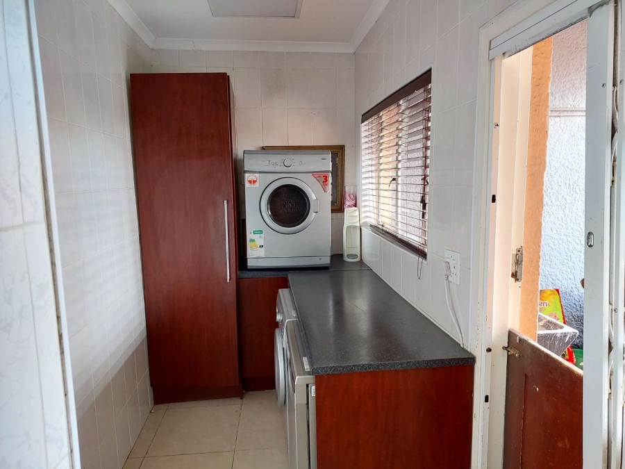 3 Bedroom Property for Sale in Northcliff Gauteng