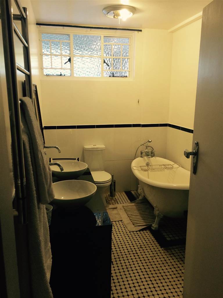 2 Bedroom Property for Sale in Killarney Gauteng