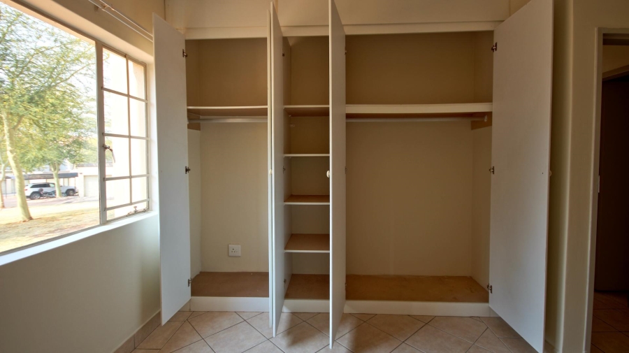 To Let 2 Bedroom Property for Rent in Hazeldean Gauteng