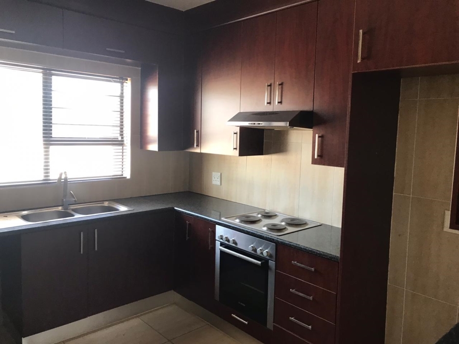 To Let 2 Bedroom Property for Rent in Brackenhurst Gauteng