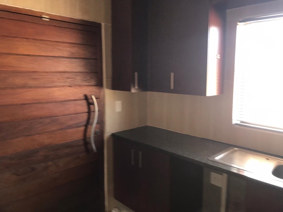To Let 2 Bedroom Property for Rent in Brackenhurst Gauteng