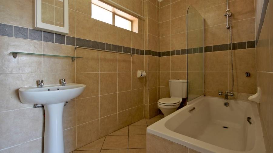 To Let 1 Bedroom Property for Rent in Hazeldean Gauteng
