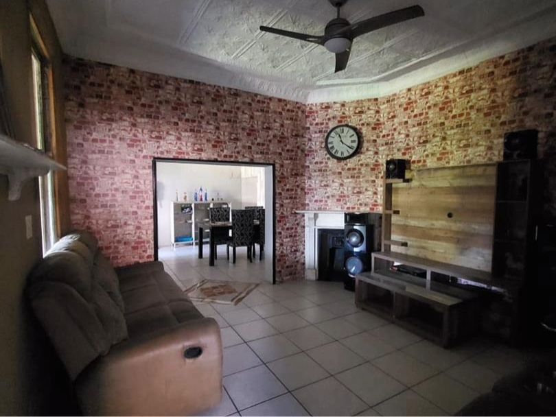 6 Bedroom Property for Sale in Benoni South Gauteng