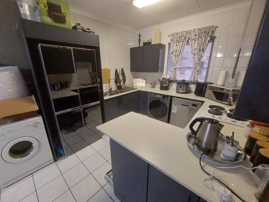 To Let 2 Bedroom Property for Rent in Meyersdal Gauteng