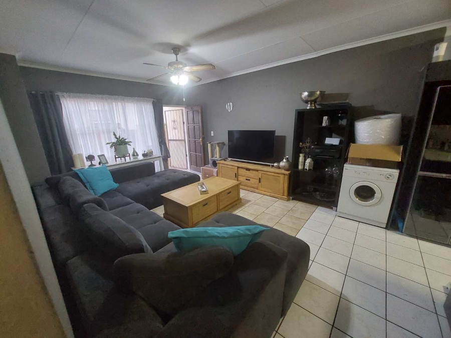 To Let 2 Bedroom Property for Rent in Meyersdal Gauteng