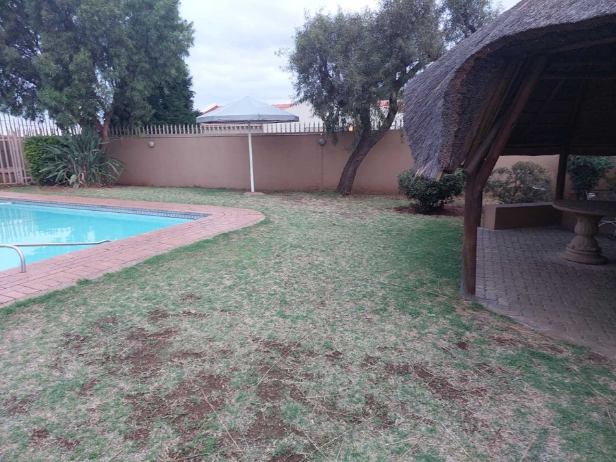 To Let 2 Bedroom Property for Rent in Meyersdal Gauteng