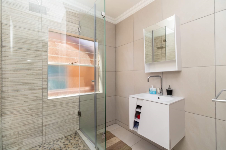 3 Bedroom Property for Sale in Honeypark Gauteng