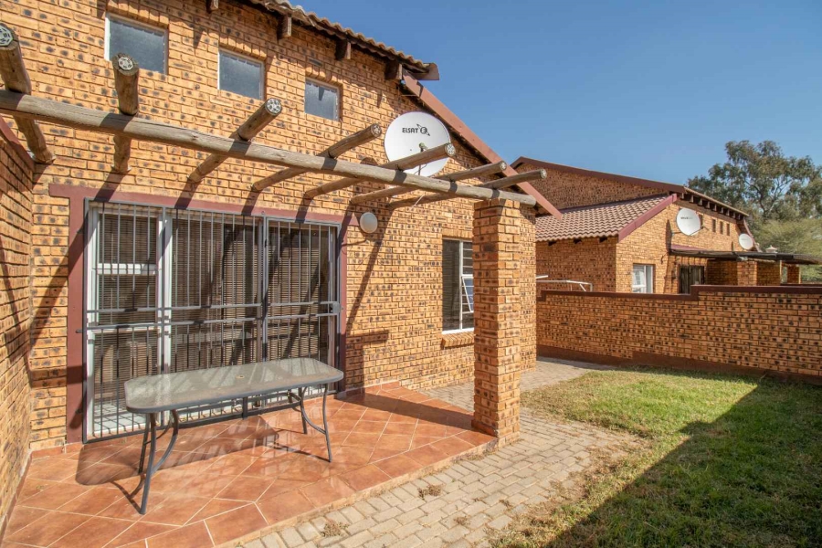 3 Bedroom Property for Sale in Honeypark Gauteng