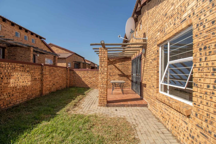 3 Bedroom Property for Sale in Honeypark Gauteng