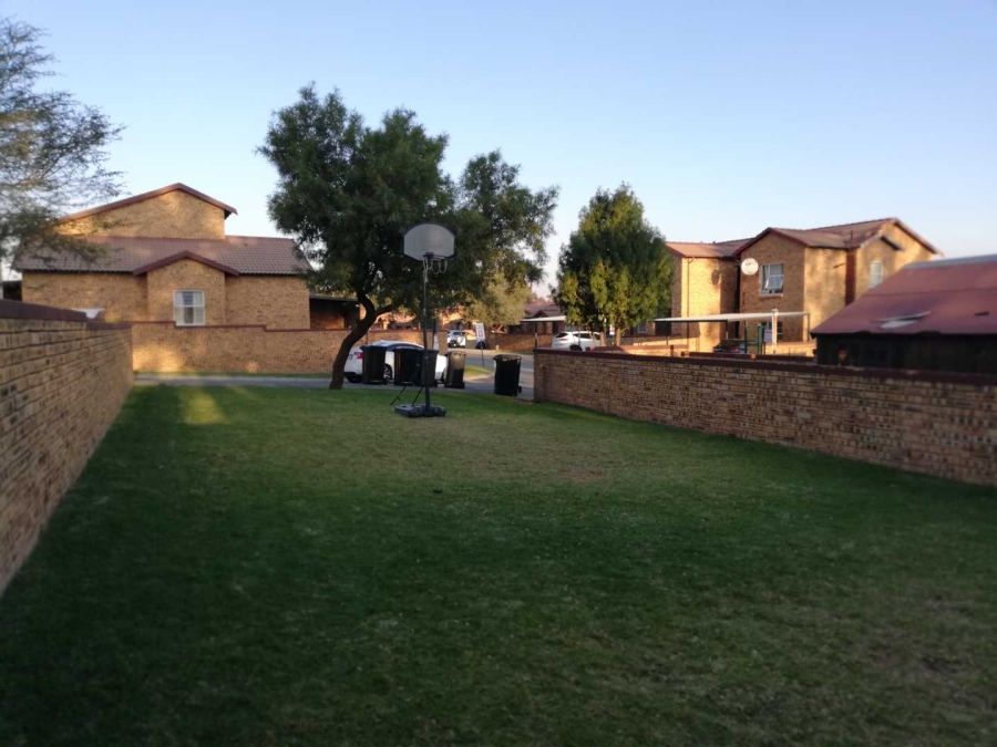 3 Bedroom Property for Sale in Honeypark Gauteng