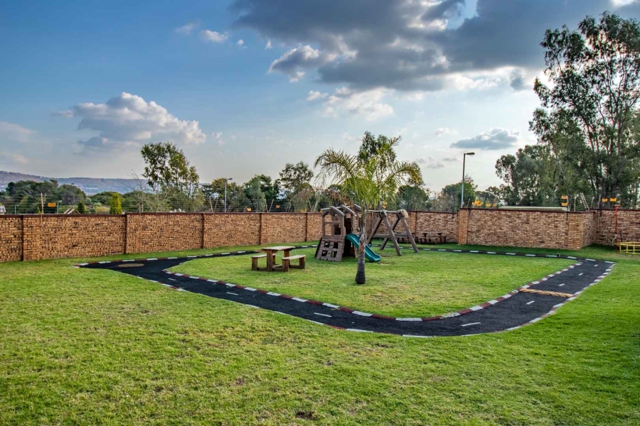 3 Bedroom Property for Sale in Honeypark Gauteng