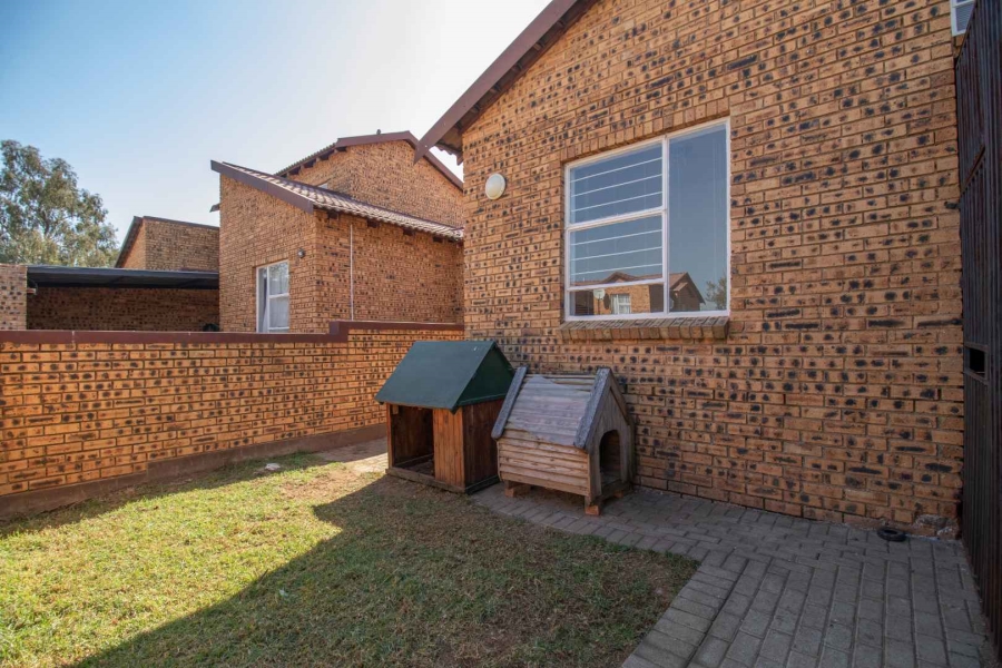 3 Bedroom Property for Sale in Honeypark Gauteng