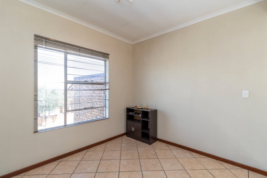 3 Bedroom Property for Sale in Honeypark Gauteng
