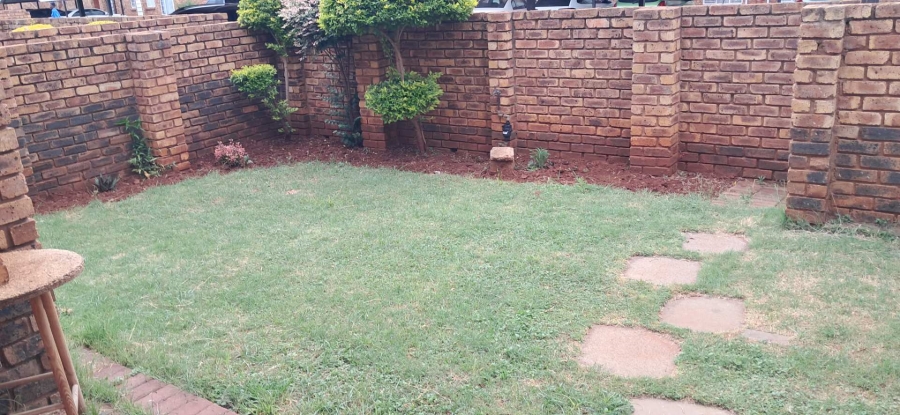 2 Bedroom Property for Sale in Clarina Gauteng